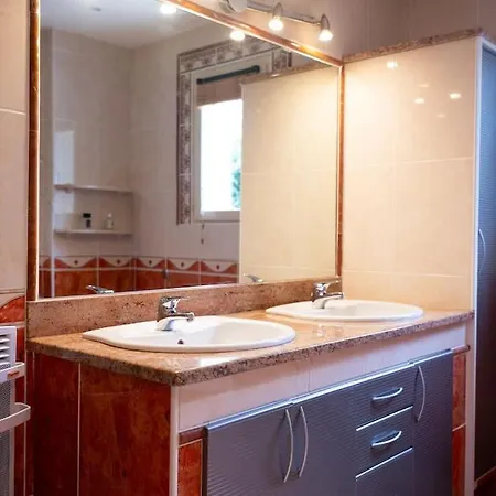Grande Maison Cosy Proche Angers & Bords De Loire Holiday home Bouchemaine